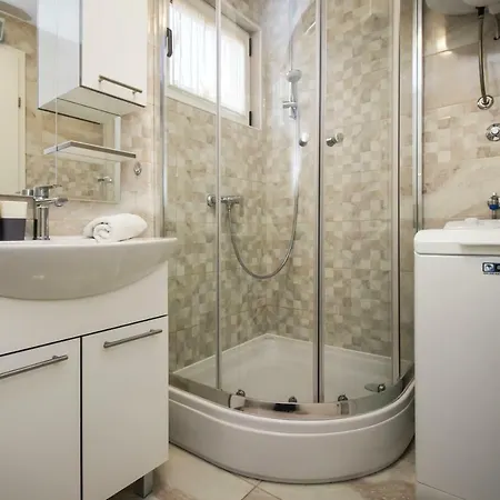 Lägenhet Skytub