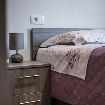 Lägenhet Skytub